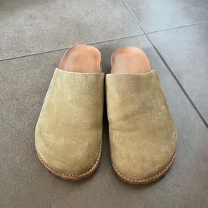 Madewell Layne Clog Mule in olive green